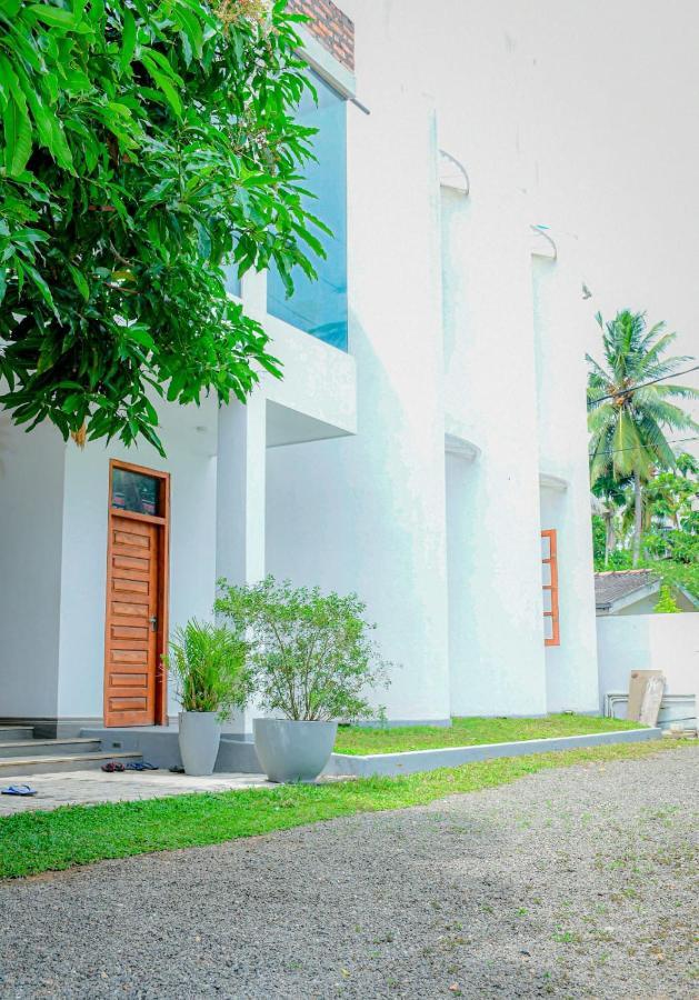 White House Hotel Mirissa Luaran gambar
