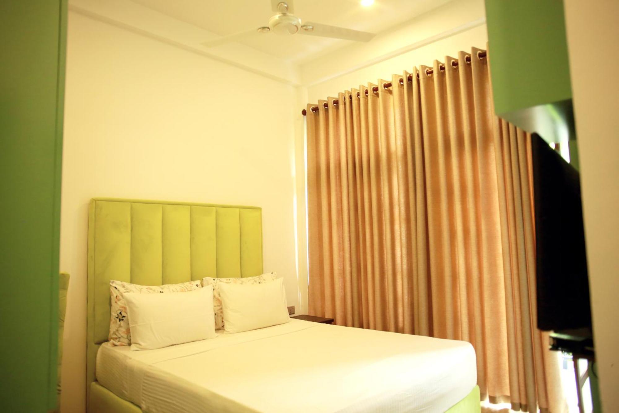 White House Hotel Mirissa Luaran gambar