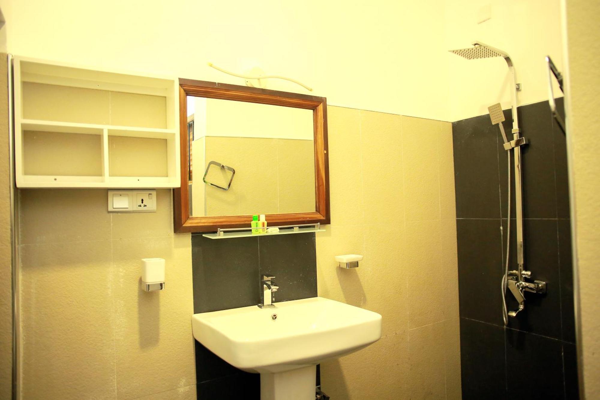 White House Hotel Mirissa Luaran gambar